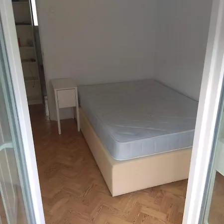 בית אירוח Anjos House